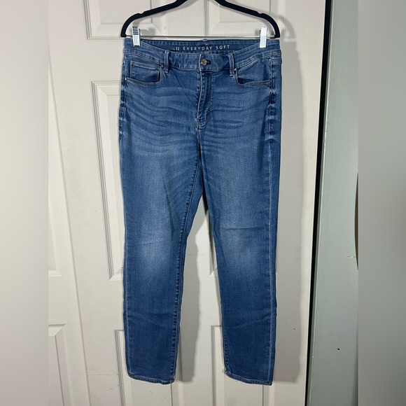 WHBM White House Black Market Everyday Soft Slim Blue Denim Jeans - Picture 2 of 5